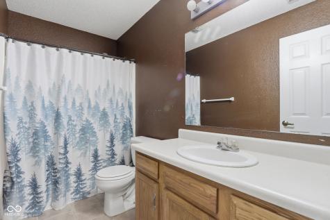 5736 Woodcote Drive Indianapolis IN 46221