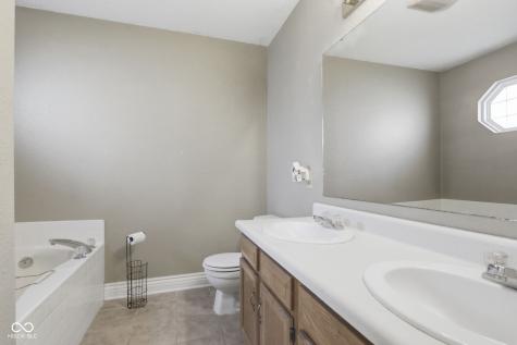 5736 Woodcote Drive Indianapolis IN 46221