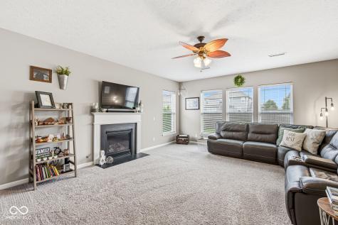 2707 Kilgobbin Crescent Brownsburg IN 46112