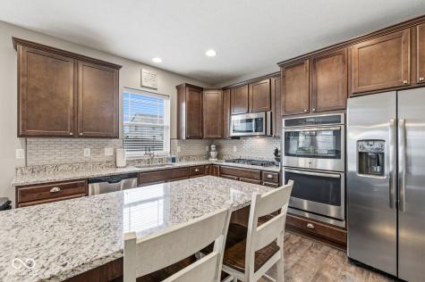 2707 Kilgobbin Crescent Brownsburg IN 46112