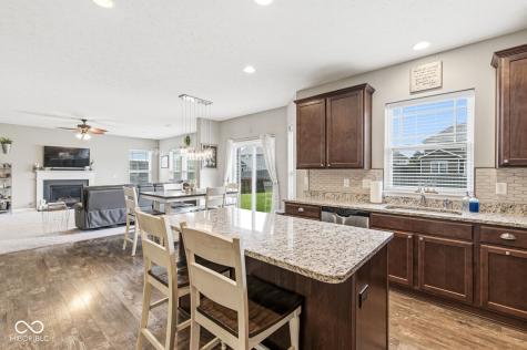 2707 Kilgobbin Crescent Brownsburg IN 46112