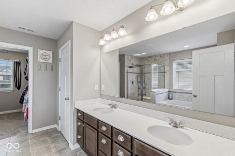 2707 Kilgobbin Crescent Brownsburg IN 46112