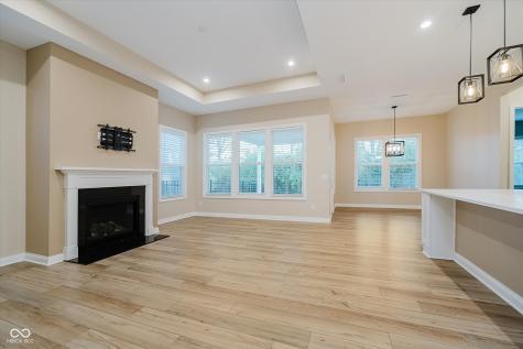 10725 Crum Court Fishers IN 46037