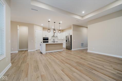 10725 Crum Court Fishers IN 46037