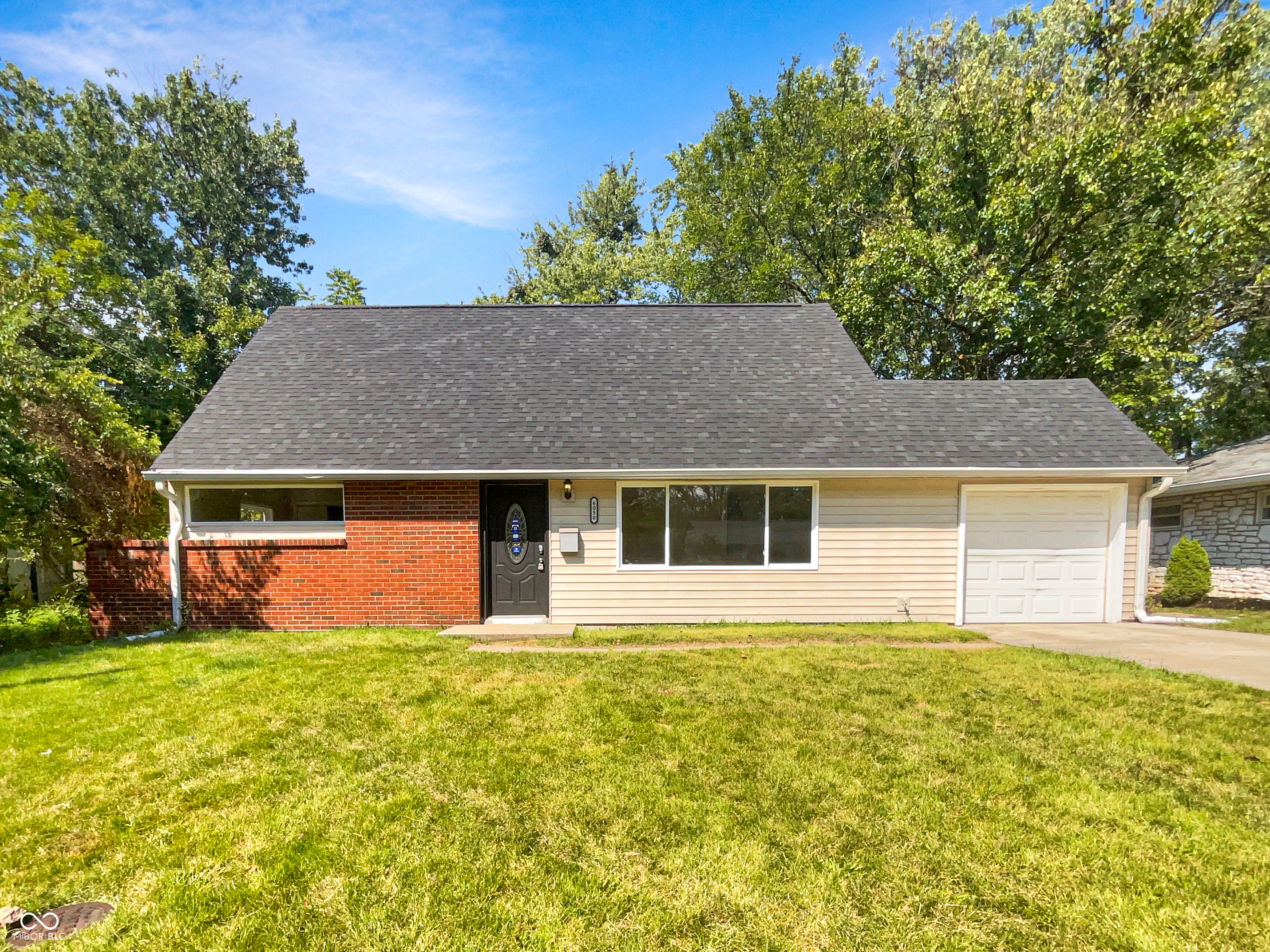 6050 Roselawn Drive Indianapolis IN 46226