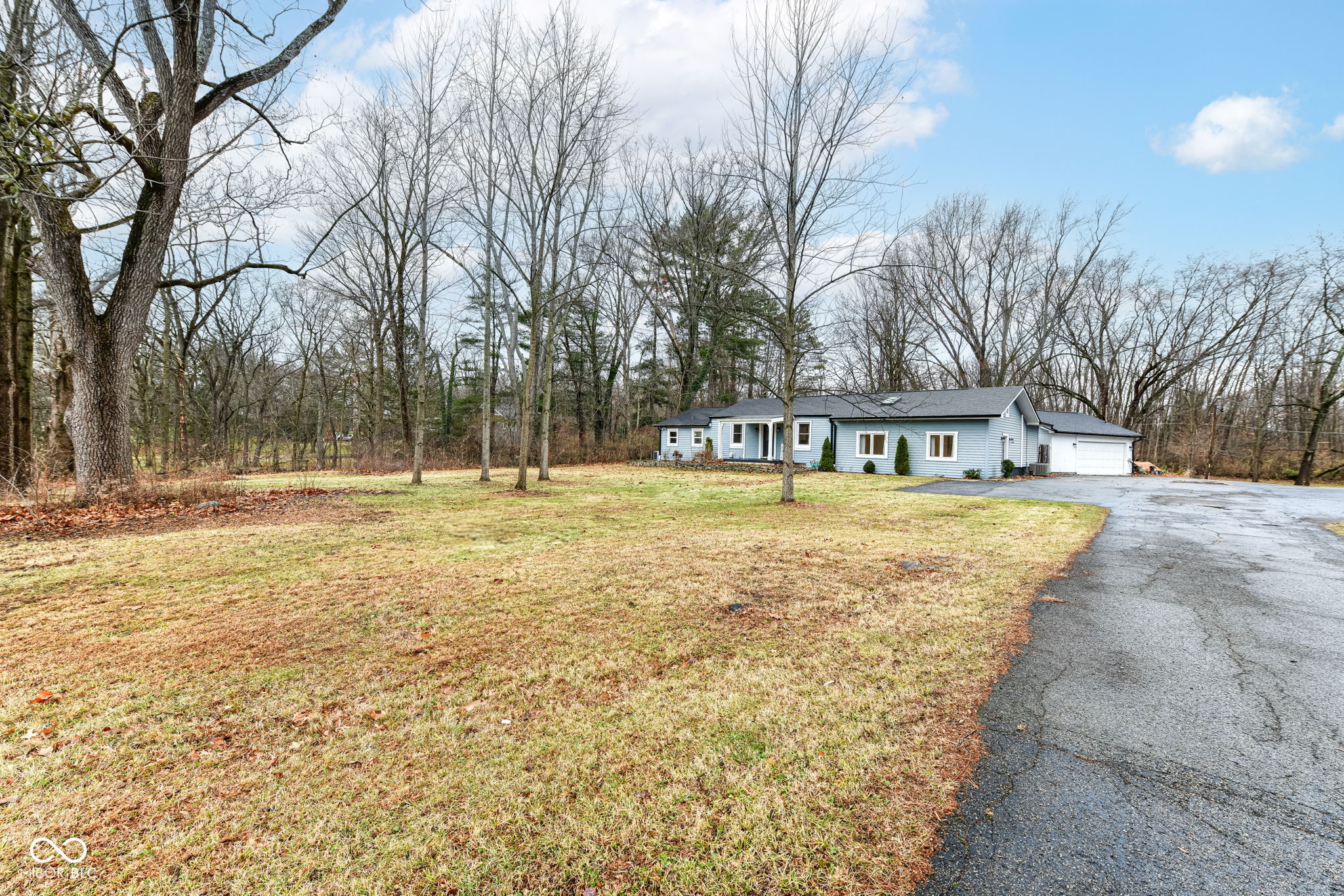 7260 W 93rd Street Zionsville IN 46077