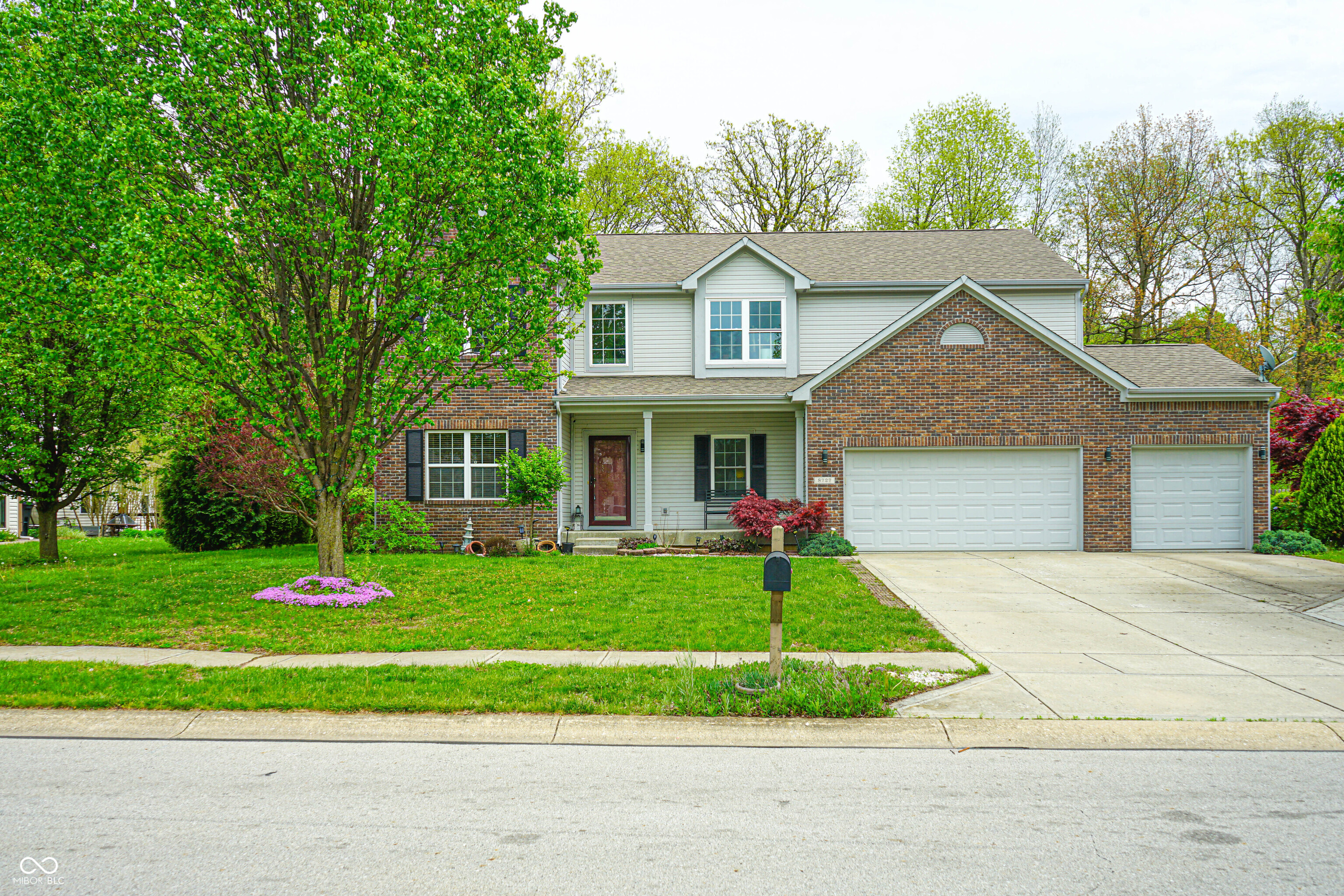 8727 Redditch Drive Avon IN 46123