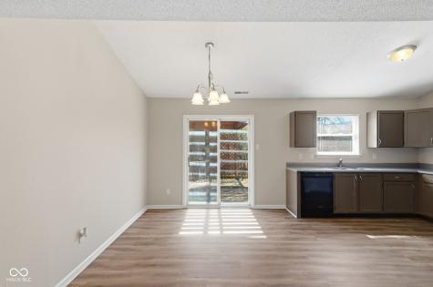 7433 Redcliff Road Indianapolis IN 46256