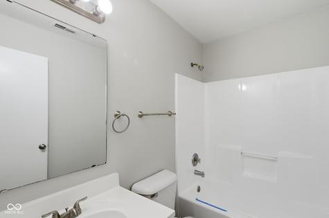 7433 Redcliff Road Indianapolis IN 46256