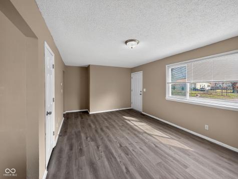 2916 S Roena Street Indianapolis IN 46241