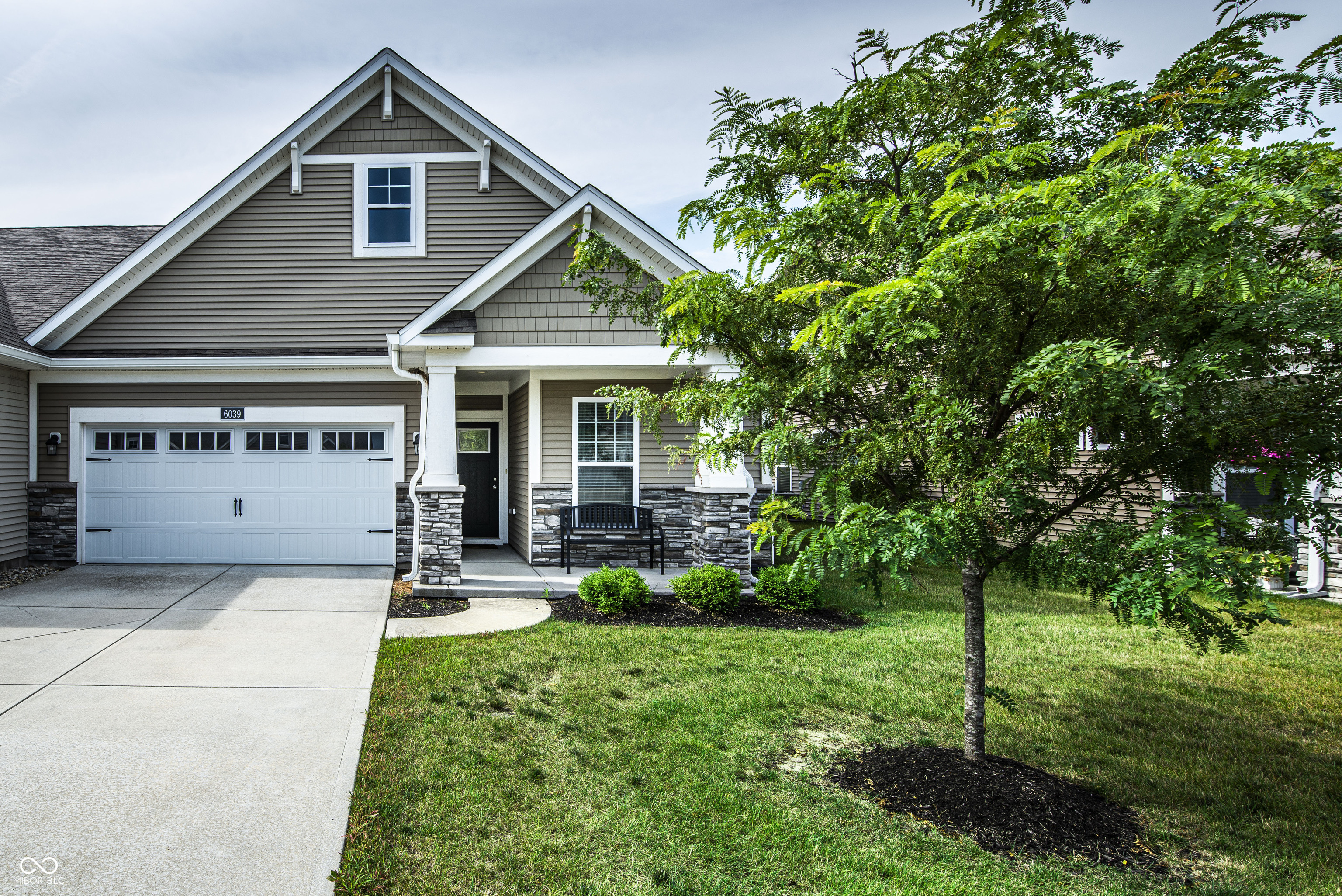 6039 Rockdell Drive Indianapolis IN 46237