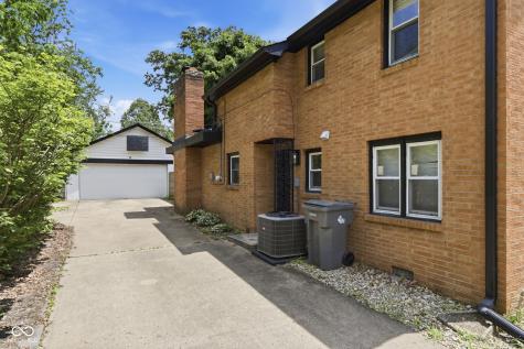 129 N Sadlier Drive Indianapolis IN 46219