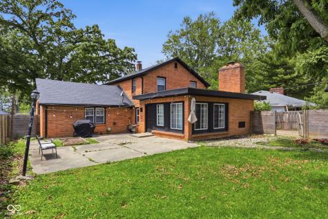 129 N Sadlier Drive Indianapolis IN 46219
