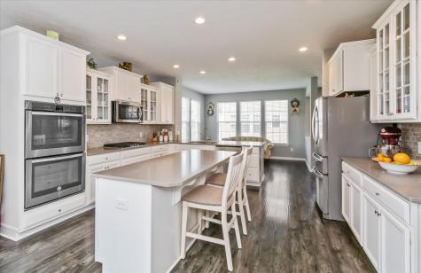 2450 Stonehaven Drive Avon IN 46123