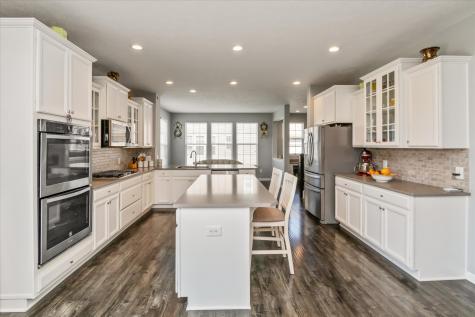 2450 Stonehaven Drive Avon IN 46123