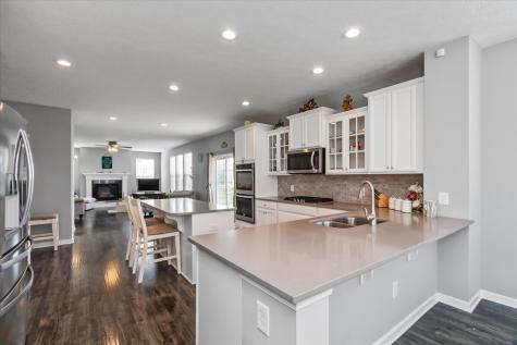 2450 Stonehaven Drive Avon IN 46123
