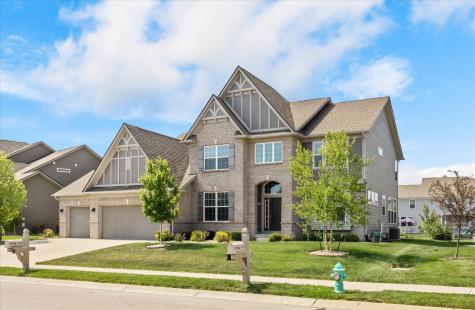 2450 Stonehaven Drive Avon IN 46123