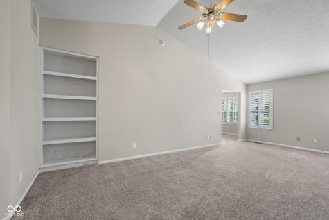 2024 Galaxy Drive Franklin IN 46131