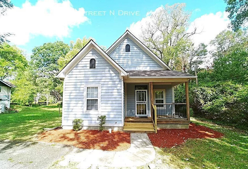 4512 E 38th Street North Drive Indianapolis IN 46218