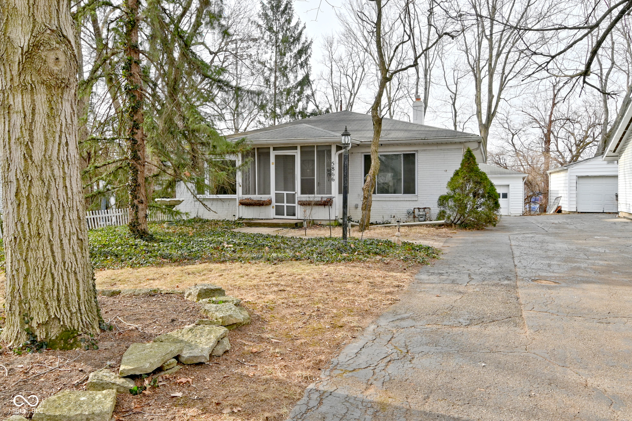 5866 Hillside Avenue Indianapolis IN 46220