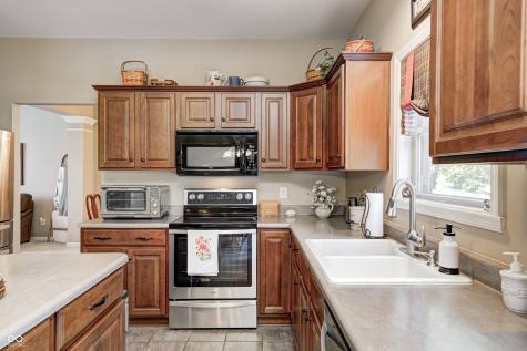 1132 Veranda Court Greenwood IN 46143
