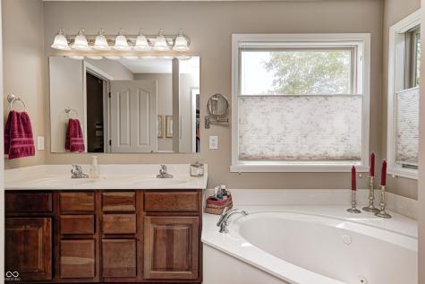 1132 Veranda Court Greenwood IN 46143