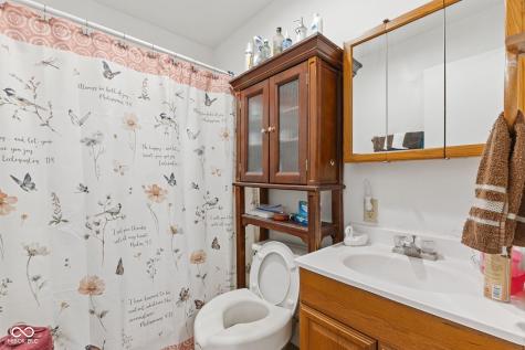 1116 N Berwick Avenue Indianapolis IN 46222