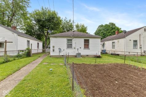 1116 N Berwick Avenue Indianapolis IN 46222