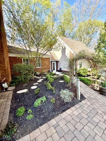 8744 W 86th Street Indianapolis IN 46278