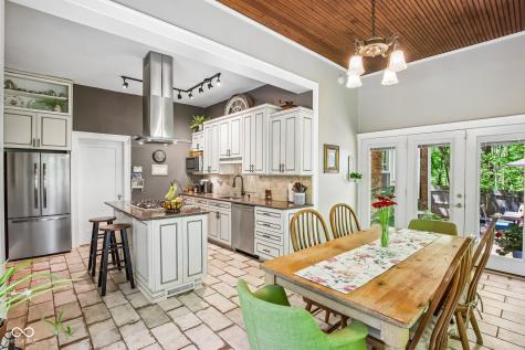 8744 W 86th Street Indianapolis IN 46278