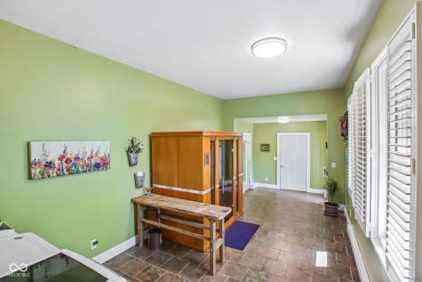 8744 W 86th Street Indianapolis IN 46278