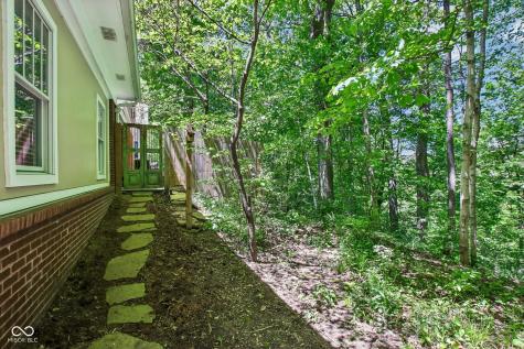 8744 W 86th Street Indianapolis IN 46278