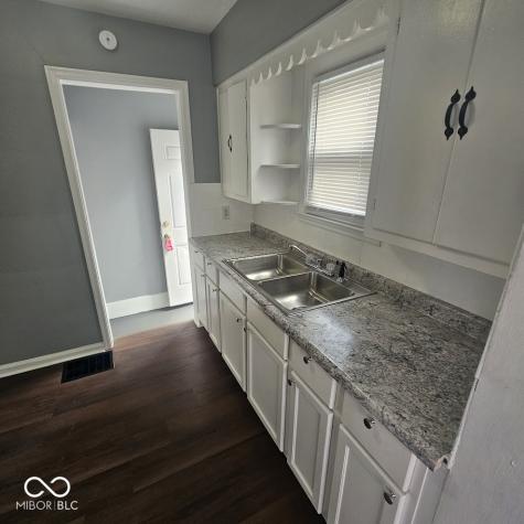 1911 Sharon Avenue Indianapolis IN 46222
