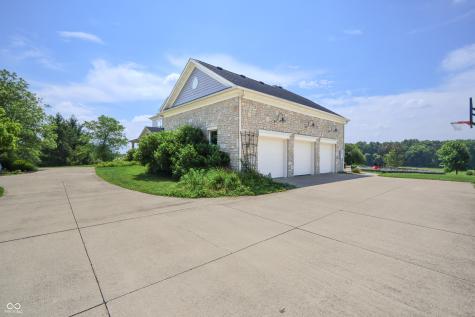5895 W 265 N Columbus IN 47201