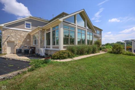 5895 W 265 N Columbus IN 47201