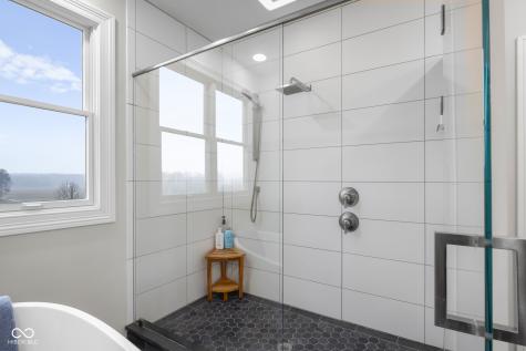 5895 W 265 N Columbus IN 47201