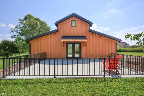 5895 W 265 N Columbus IN 47201