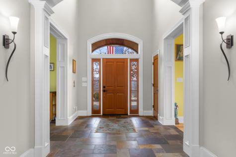 5895 W 265 N Columbus IN 47201