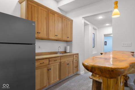 5895 W 265 N Columbus IN 47201