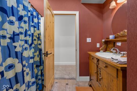 5895 W 265 N Columbus IN 47201