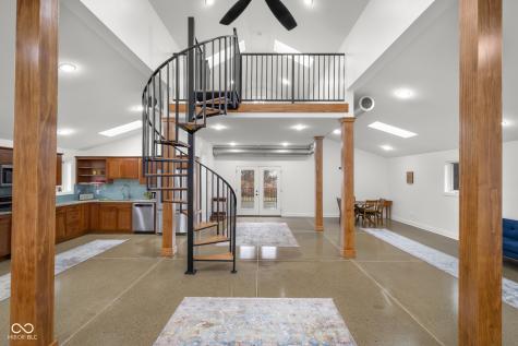 5895 W 265 N Columbus IN 47201