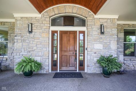 5895 W 265 N Columbus IN 47201