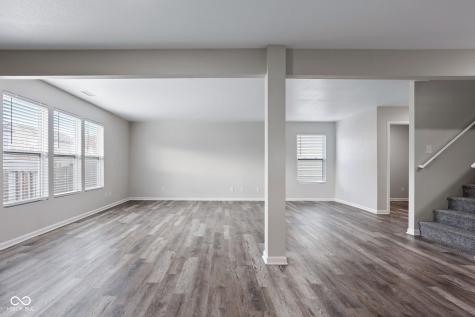 476 Bourneside Drive Greenfield IN 46140
