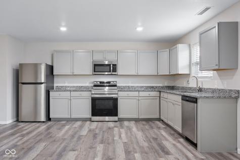 476 Bourneside Drive Greenfield IN 46140