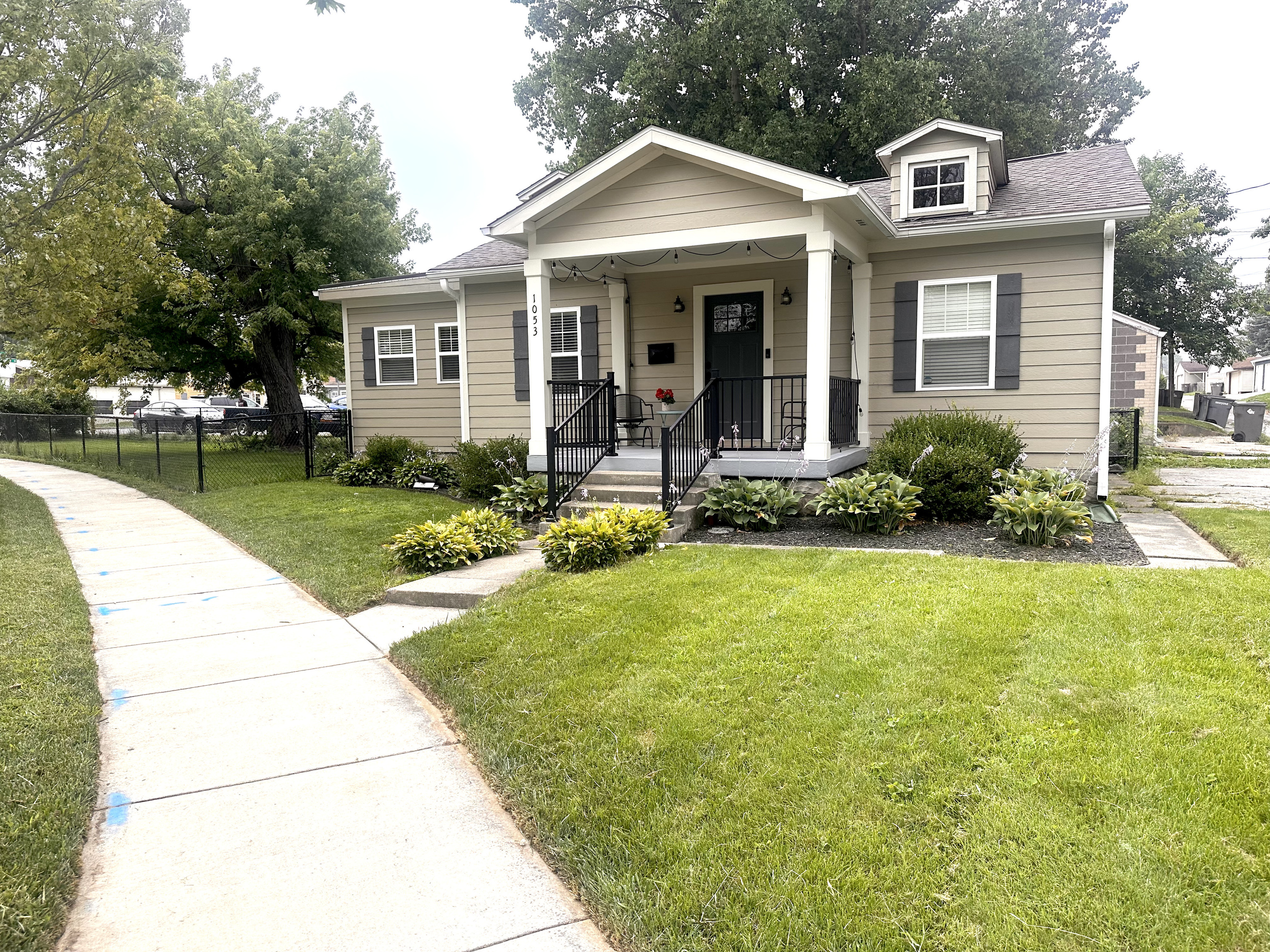 1053 Willow Drive Indianapolis IN 46203