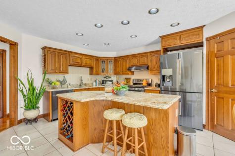 7113 Lakeside Woods Drive Indianapolis IN 46278