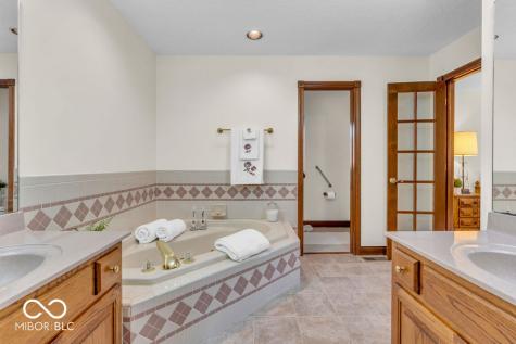 7113 Lakeside Woods Drive Indianapolis IN 46278