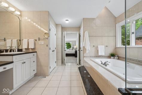 10915 Brigantine Drive Indianapolis IN 46256