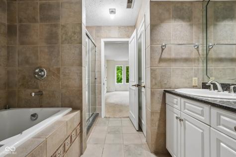10915 Brigantine Drive Indianapolis IN 46256