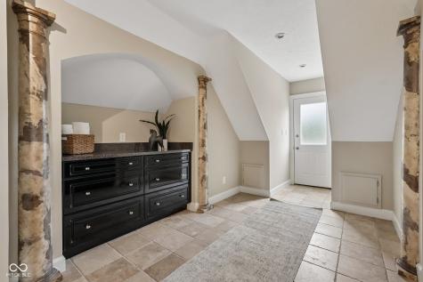 10915 Brigantine Drive Indianapolis IN 46256